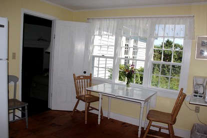 18th-Century Cottage with Historic Fixtures in Lincoln County, Maine - West Boothbay Harbor, Maine - glamping.directory