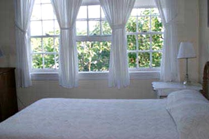 18th-Century Cottage with Historic Fixtures in Lincoln County, Maine - West Boothbay Harbor, Maine - glamping.directory