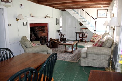 18th-Century Cottage with Historic Fixtures in Lincoln County, Maine - West Boothbay Harbor, Maine - glamping.directory