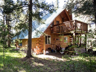 Secluded Cabin Getaway near Lemon Reservoir in the Stunning Forests of Colorado - glamping.directory