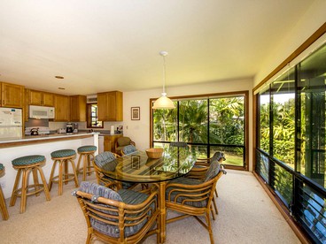 Spacious Villa Getaway beside the Ocean near Kilauea, Hawaii - Kilauea, Hawaii - glamping.directory