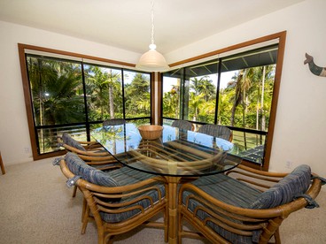 Spacious Villa Getaway beside the Ocean near Kilauea, Hawaii - Kilauea, Hawaii - glamping.directory
