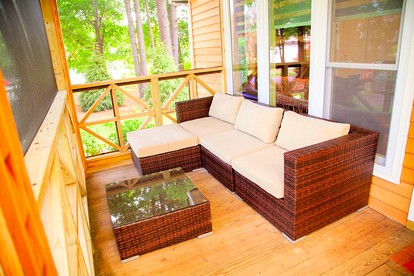 Charming Cottage Rental with Hot Tub in Lovely Wooded Setting near the Mohawk State Forest, Connecticut - Lakeville, Connecticut - glamping.directory
