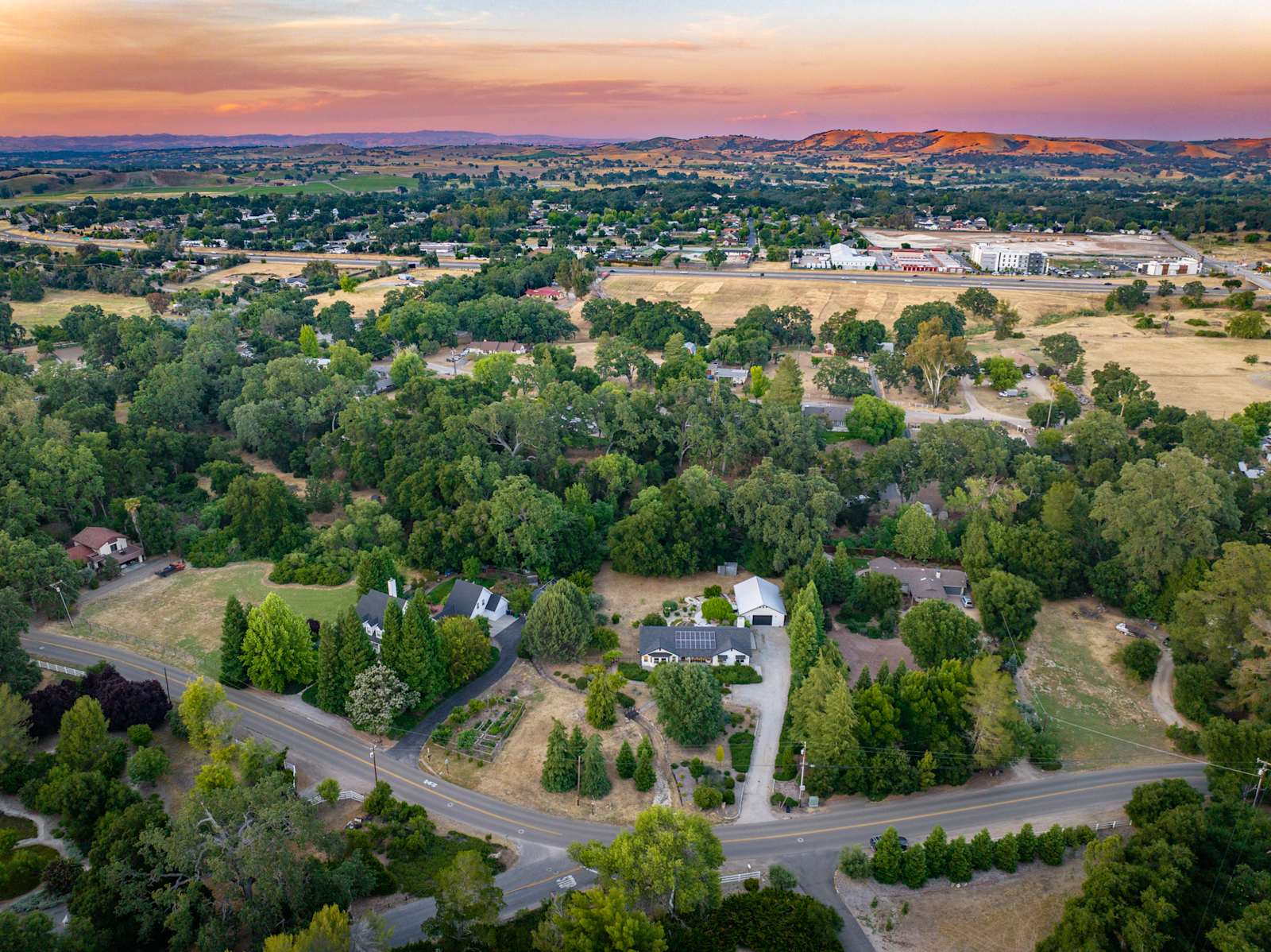 Chateau Vigne Boondocks + RV sites - Atascadero, California - glamping.directory