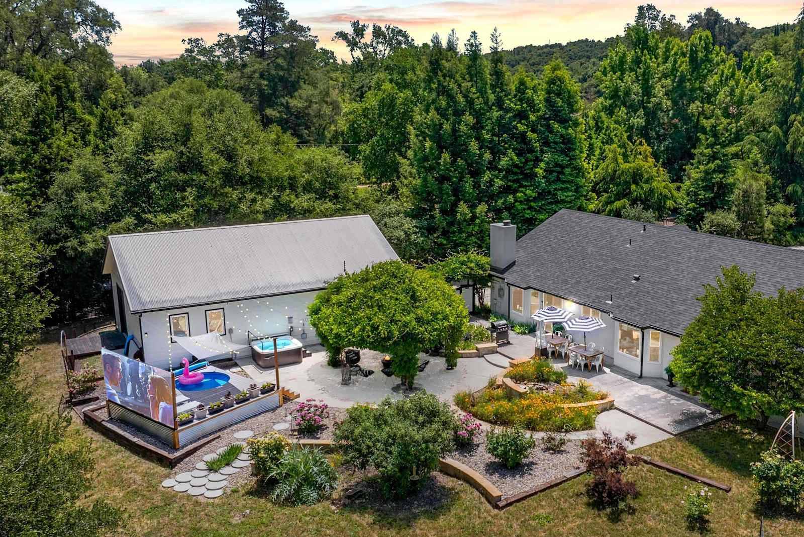 Chateau Vigne Boondocks + RV sites - Atascadero, California - glamping.directory