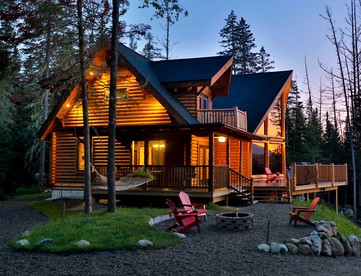 Experience Hilltop Privacy in a Luxury Log Home with Epic Mountain Views in Lake Placid, NY - Lake Placid, New York - glamping.directory