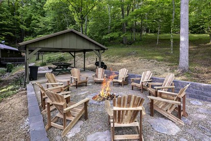 Rustic Cabin with Spa and Wonderful Outdoor Living in Tennessee - Speedwell, Tennessee - glamping.directory