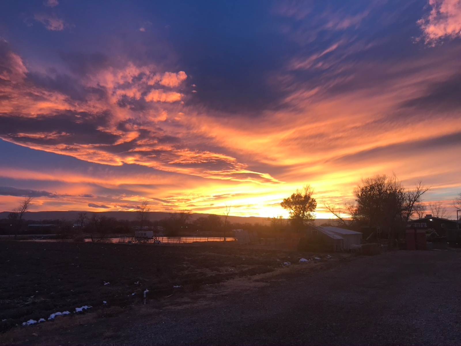 Lakeside Camping, Water Time :) - Clifton, Colorado - glamping.directory