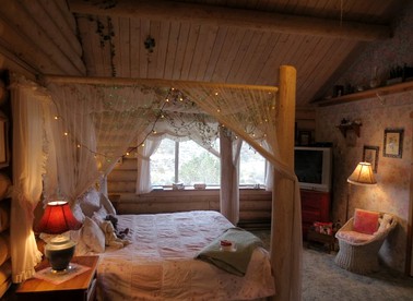 Spacious Family-Friendly Log Cabin Rental for 14 Guests near Prescott, Arizona - Prescott, Arizona - glamping.directory