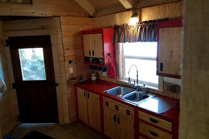 Wilderness Cabin Getaway with Breathtaking Views in Klawock on Prince of Wales Island in Alaska - Klawock, Alaska - glamping.directory
