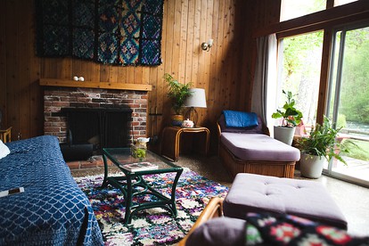Rustic River Cabin Rental with Lush Woodland Views near Eugene, Oregon - McKenzie Bridge, Oregon - glamping.directory