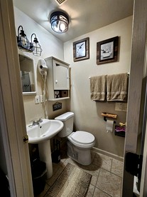 Wonderful Wooden Cabin with Barbecue in Seward, Alaska - Seward, Alaska - glamping.directory