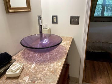 Comfortable Weekend Getaway with Breakfast Available in Elkhorn, Wisconsin - Elkhorn, Wisconsin - glamping.directory