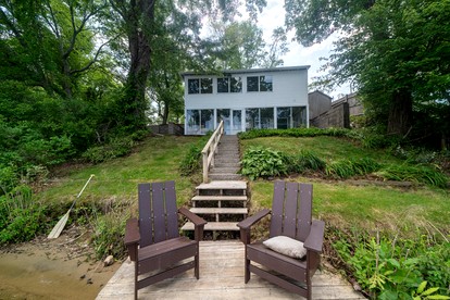 Charming Cabin Near Plymouth Rock, Massachusetts - glamping.directory