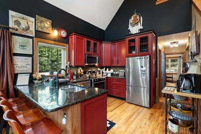 Rustic A-Frame Chalet with Hot Tub & Scenic Views in Mount Jackson, Virginia - Mount Jackson, Virginia - glamping.directory
