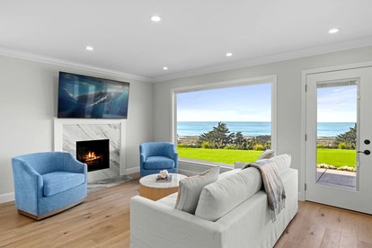 Breathtaking Oceanfront Beach House with Barbecue and Hot-tub in Pacifica, California - Pacifica, California - glamping.directory