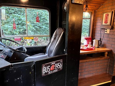 Feel Like Royalty in this Luxurious London Bus near Bryson City, North Carolina - Bryson City, North Carolina - glamping.directory