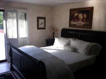 Romantic Getaway in a Spanish Villa in the Heart of Napa Valley, California - Saint Helena, California - glamping.directory