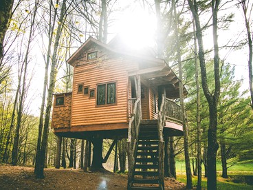 Beautiful Two-Story Tree House in the Green Mountains, Vermont, New England - Duxbury, Vermont - glamping.directory