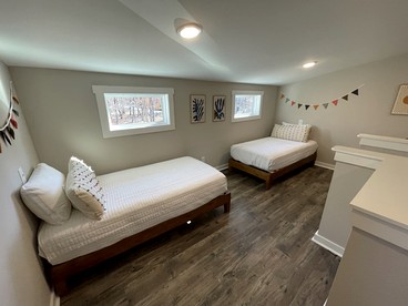 New Mountain Tiny Retreat with Beautiful Deck in Tennessee - Monteagle, Tennessee - glamping.directory