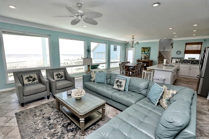 Luxurious Spacious Beach House with Gorgeous Sea Views in Galveston, Texas - Galveston, Texas - glamping.directory