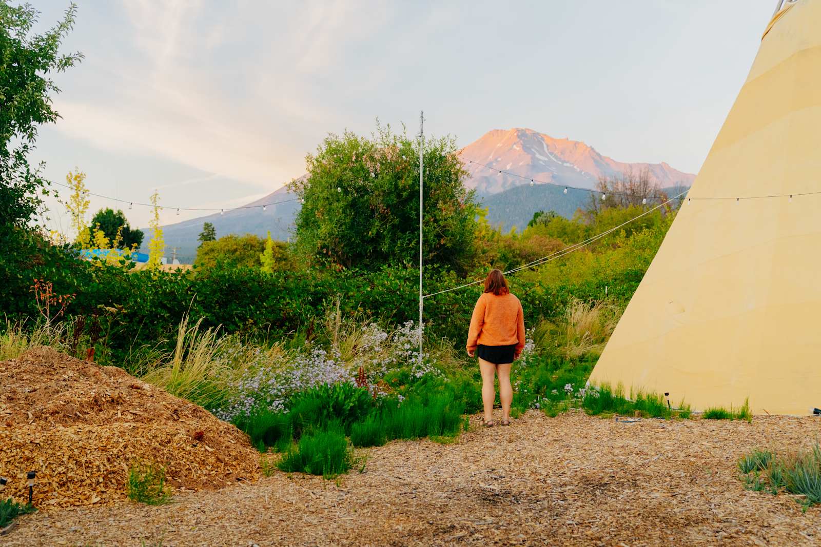 Shasta Gardens - Mount Shasta, California - glamping.directory