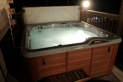 Pet-Friendly Vacation Rental with a Hot Tub near the National Forest in Beaver, West Virginia - Beaver, West Virginia - glamping.directory