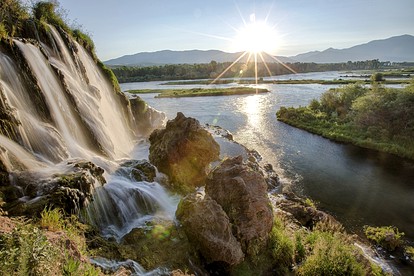 Romantic Getaway for Two in a Peaceful Suite near Coeur d'Alene, Idaho - Careywood, Idaho - glamping.directory