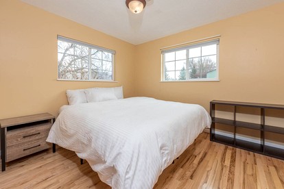 Remodeled Mountain Retreat with Hot Tub and Scenic Views Near Trails in Lander, Wyoming - Lander, Wyoming - glamping.directory