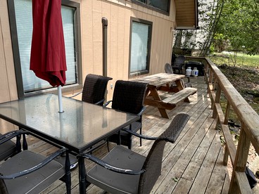 Spacious Poconos Cabin for Families and Groups with Lake Access and Activities in Coolbaugh Township, PA - Tobyhanna, Pennsylvania - glamping.directory