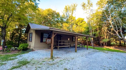 Serene Countryside Cabin Surrounded by Nature in Mentone, Alabama - Mentone, Alabama - glamping.directory