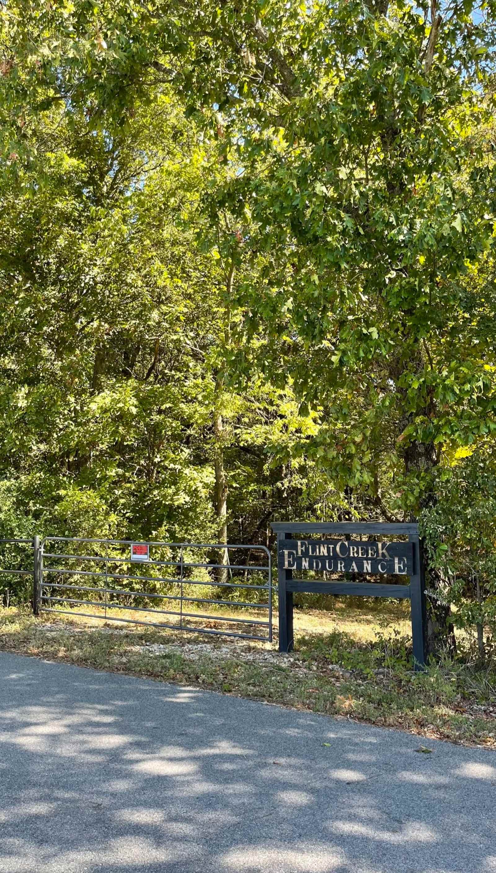 Flint Creek Endurance Heaven - Gentry, Arkansas - glamping.directory