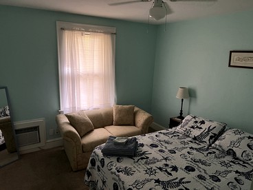 Rustic Pet-Friendly Getaway with Access to Chesapeake Bay Beaches near Norfolk, Virginia - Norfolk, Virginia - glamping.directory
