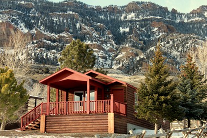 Exclusive Entire Ranch Rental for Group Getaway near Yellowstone National Park - Cody, Wyoming - glamping.directory