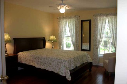 Charming Riverside Cottage Rental with Private Pier near Historic Williamsburg, Virginia - Williamsburg, Virginia - glamping.directory