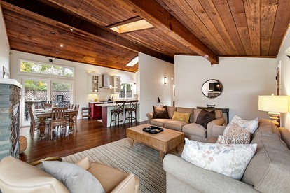 Amazing Cottage with Fire Pit and Barbecue in Monte Rio, California - Monte Rio, California - glamping.directory
