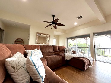 Serene Bayfront Cottage with Private Dock and Beach Access near Florida’s Coastal Paradise - Placida, Florida - glamping.directory