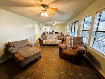 Spacious Lakeview Family Home with Boat Parking Near Marinas, Edgemont, Arkansas - Edgemont, Arkansas - glamping.directory