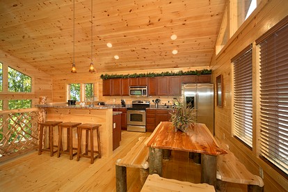 Majestic Gatlinburg Hot Tub Cabin Rental for Groups - Gatlinburg, Tennessee - glamping.directory