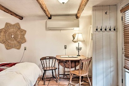 Studio-Style Log Cabin near Carson National Forest, New Mexico - San Cristobal, New Mexico - glamping.directory