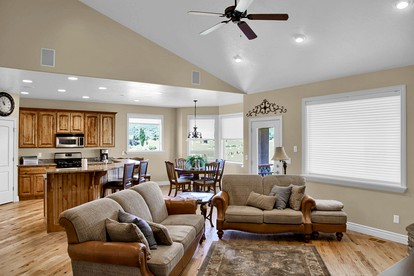 Stunning Fully-Equipped Vacation Rental with Sauna and Spectacular Views in Eden, Utah - Eden, Utah - glamping.directory