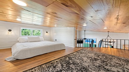 Amazing Off-Grid Floating Home with Gorgeous Views in Almond, North Carolina - Almond, North Carolina - glamping.directory