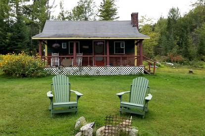 Carroll, NH Pet-Friendly Cabin with Hot Tub: Your Ultimate Retreat - glamping.directory