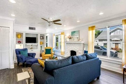 Charming Historic Home with Front Porch Near Intracoastal & Downtown West Palm Beach, Florida - West Palm Beach, Florida - glamping.directory