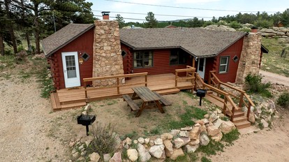 Cozy Glamping Cabin in Red Feather Lakes, Perfect for an Escape to the Rocky Mountains - Red Feather Lakes, Colorado - glamping.directory