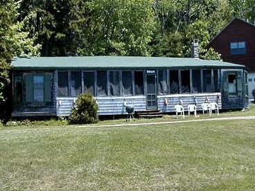 Peaceful Cottage Rental with Ocean Views near Camden Hills State Park, Maine - glamping.directory