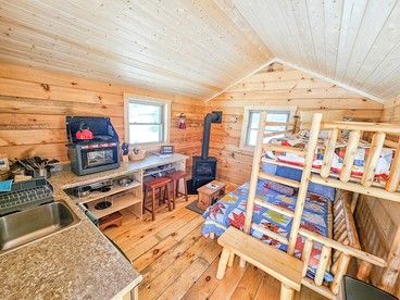 Cozy Tiny Cabin - Off-Grid Experience with Sled Dogs Year 'round in Minnesota - Grand Marais, Minnesota - glamping.directory