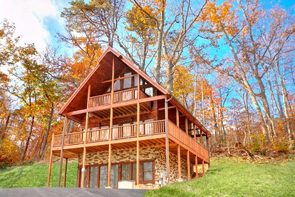 Luxury Gatlinburg Cabin Retreat for a Family Getaway in Tennessee - Gatlinburg, Tennessee - glamping.directory