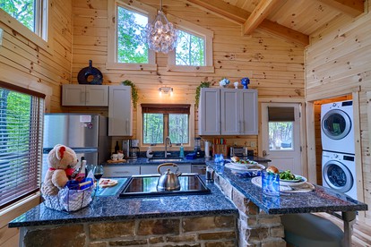 Glamping Escapes for Two in this Stunning Log Cabin in Logan, Ohio - Logan, Ohio - glamping.directory