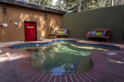 Family-Friendly Rental for 10 in Heart of the Taos Ski Valley of New Mexico - Taos Ski Valley, New Mexico - glamping.directory